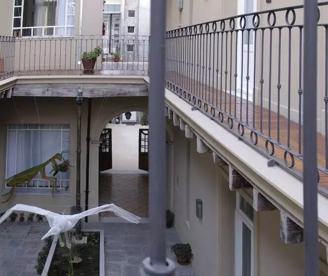 هتل Patios De San Telmo