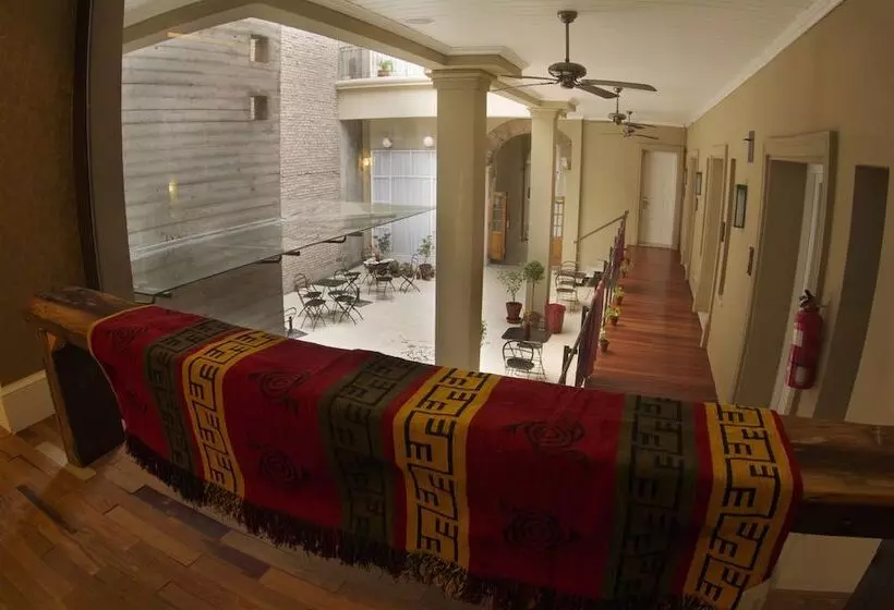 هتل Patios De San Telmo