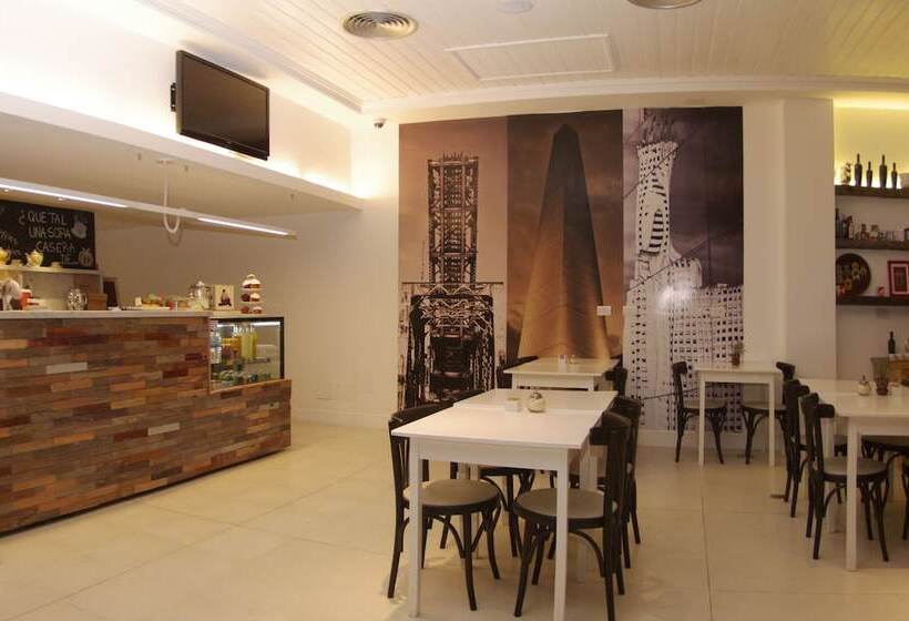 هتل Patios De San Telmo