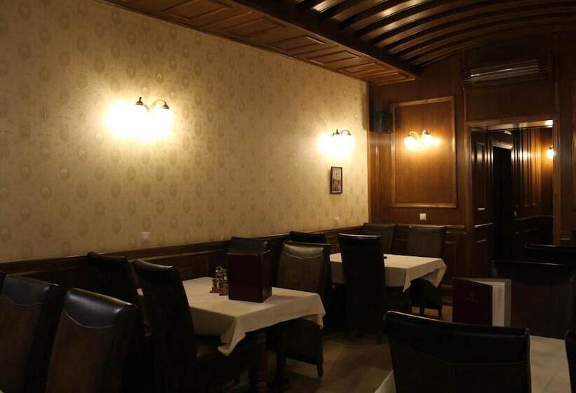 هتل Pension Casa Frieda