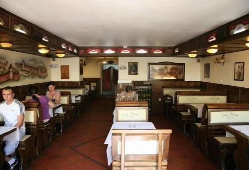 هتل Pension Casa Frieda