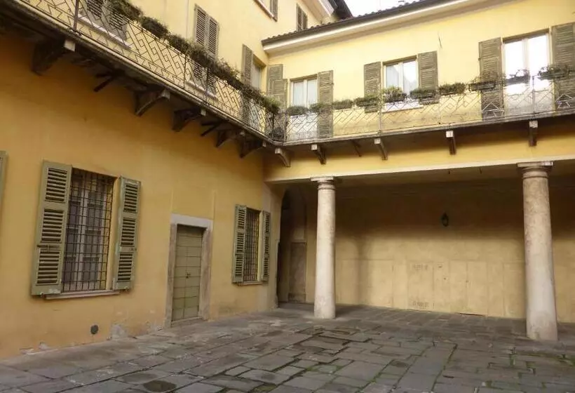 پانسیون Galleria D Arte   Foresteria