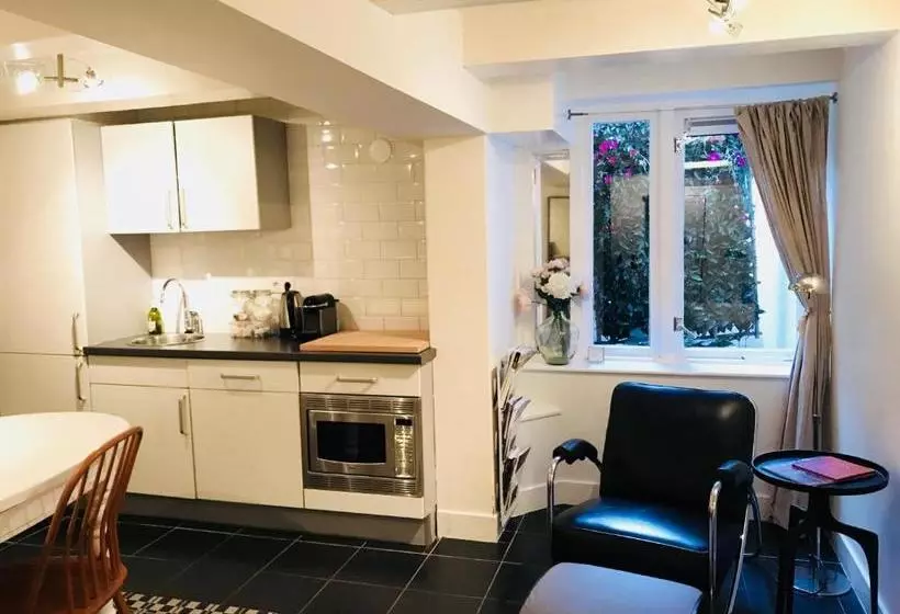 Coho Apartment Suites