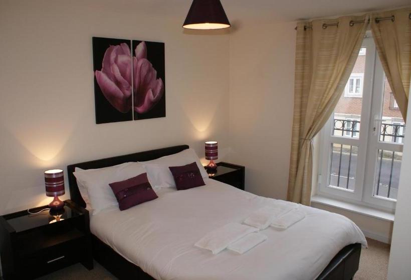 فندق Brunel Crescent