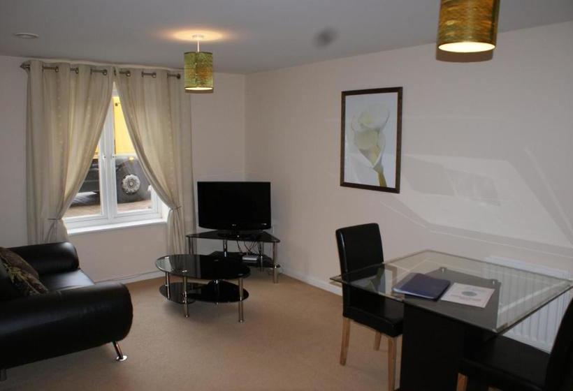 فندق Brunel Crescent