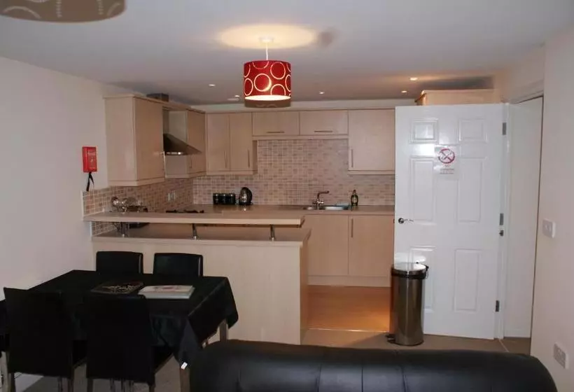 בית מלון כפרי Brunel Crescent