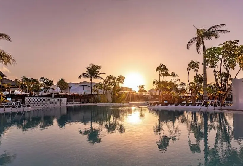 ホテル Bluesea Alyssa Suite