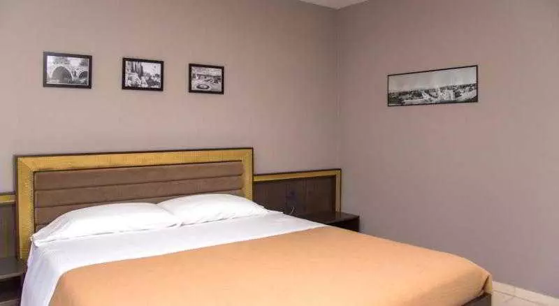 فندق Old Town Rooms