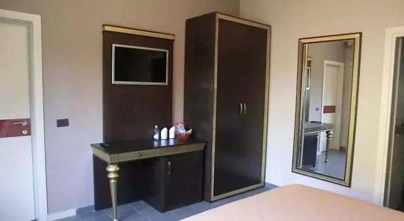 فندق Old Town Rooms