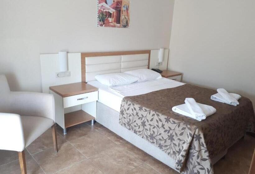 בית מלון כפרי Bitez Risa