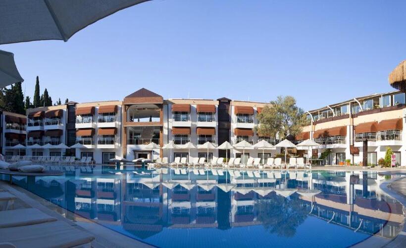 בית מלון כפרי Bitez Risa