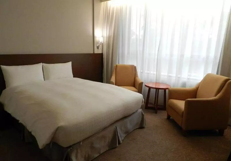 هتل Royal Chiayi