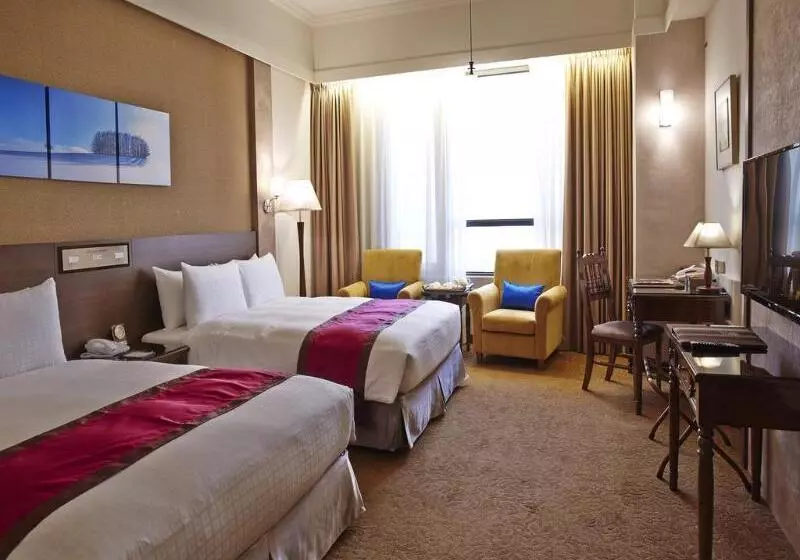 هتل Royal Chiayi
