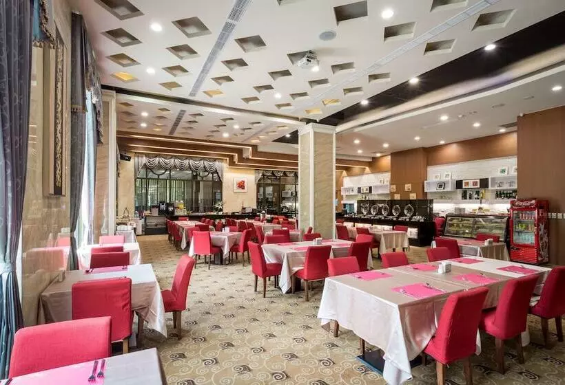 هتل Royal Chiayi