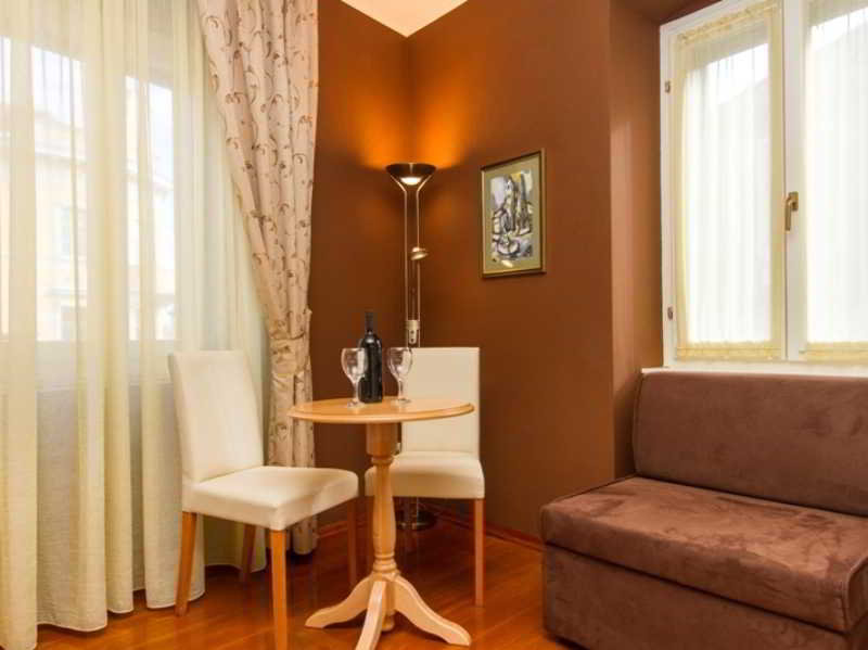 فندق ريفى Split By Apartments