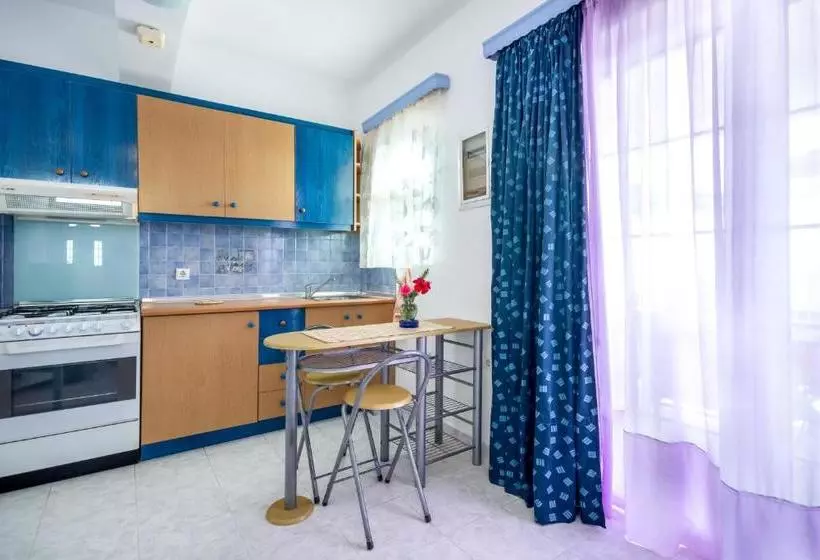 בית מלון כפרי Salora Studiosaparts