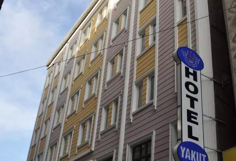 ホテル Van Yakut