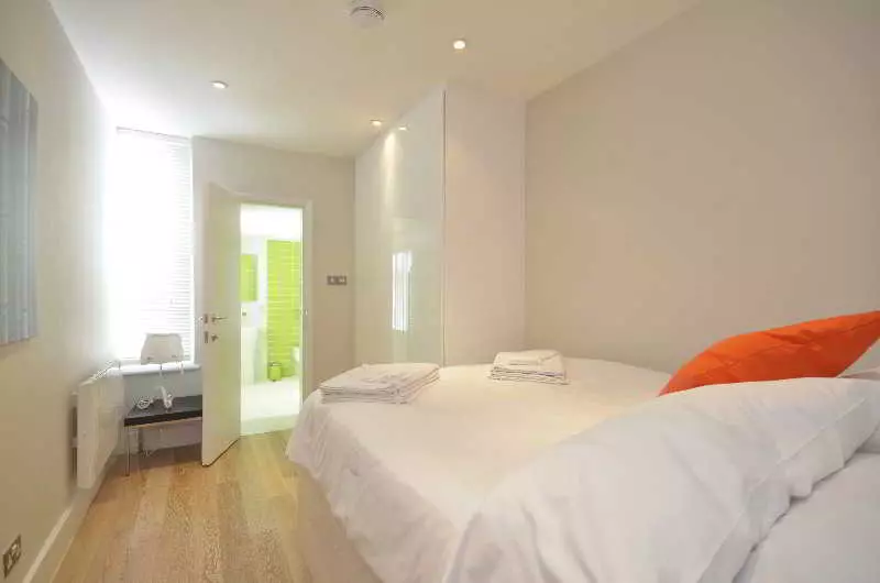 호텔 West End Living