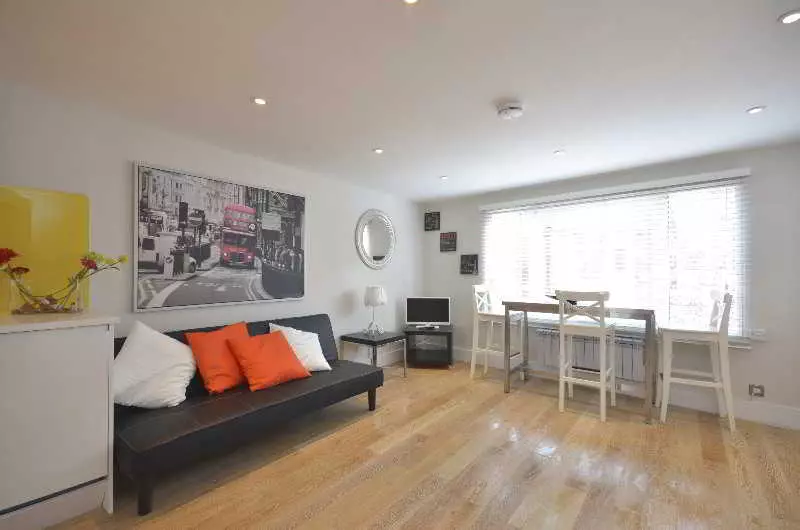 호텔 West End Living