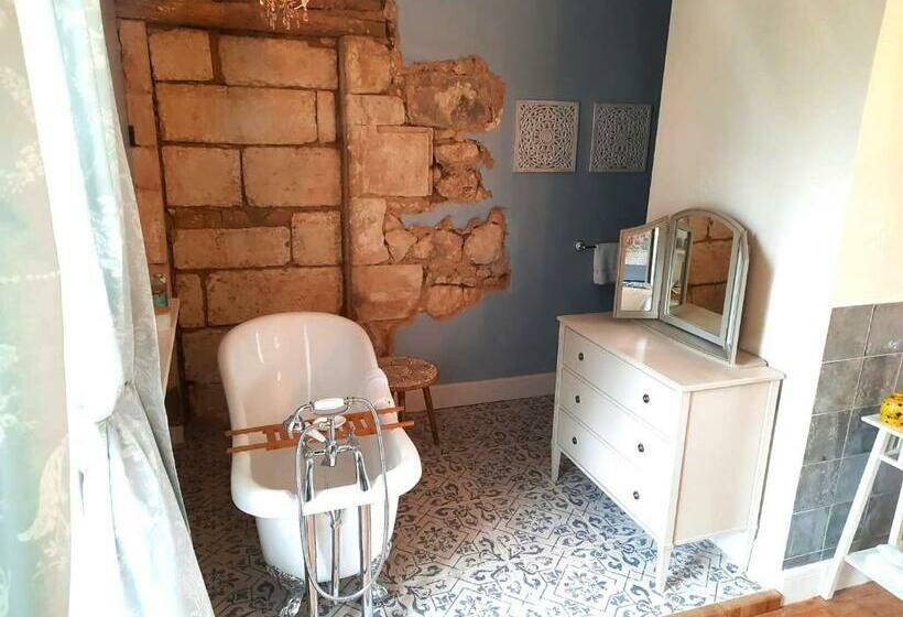 Bed and Breakfast Logis De Tirac