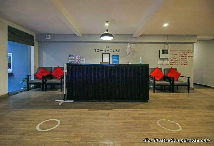 ホテル Oyo Townhouse 785 Sree Vinayaka Grand