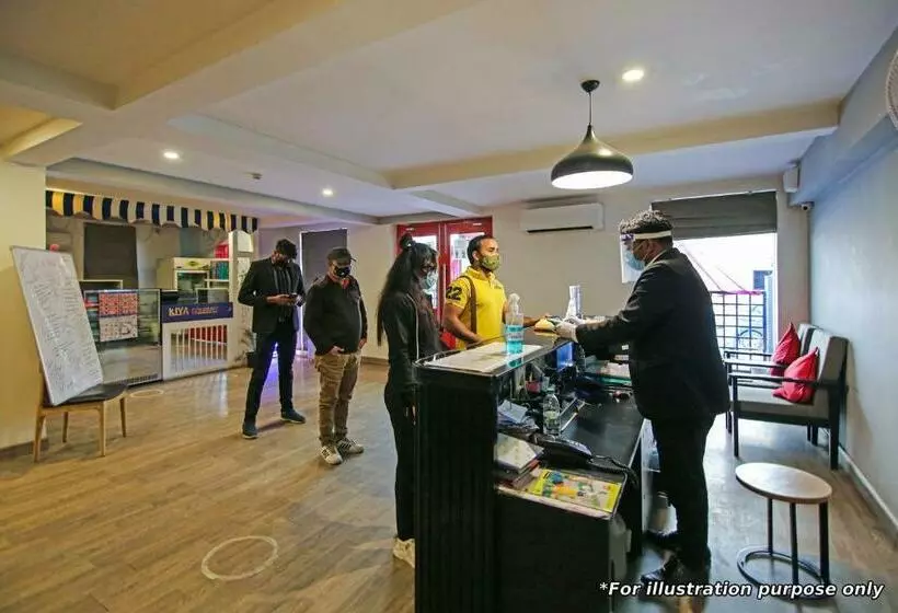 ホテル Oyo Townhouse 785 Sree Vinayaka Grand