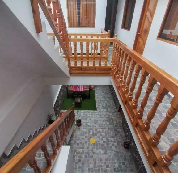 בית מלון כפרי Qente Wings