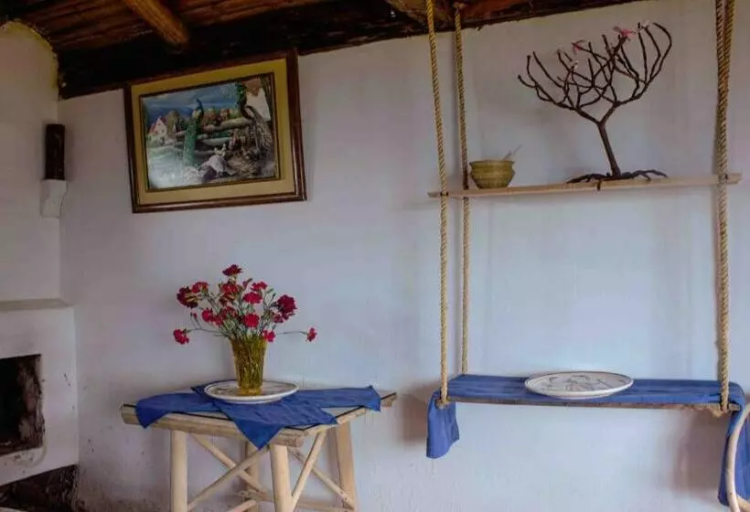هتل Tuparina Lodge
