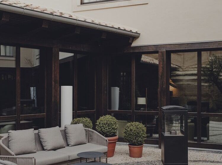 酒店 Santa Maria Briones