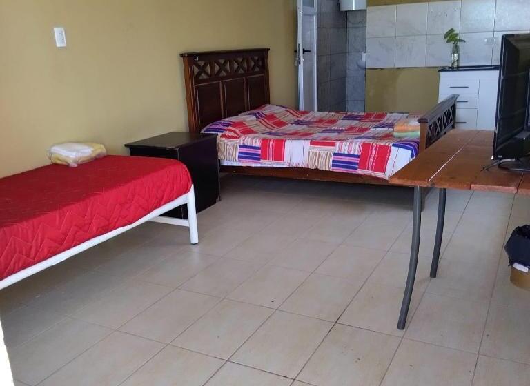 بنسيون Hostal Lo De Ramona