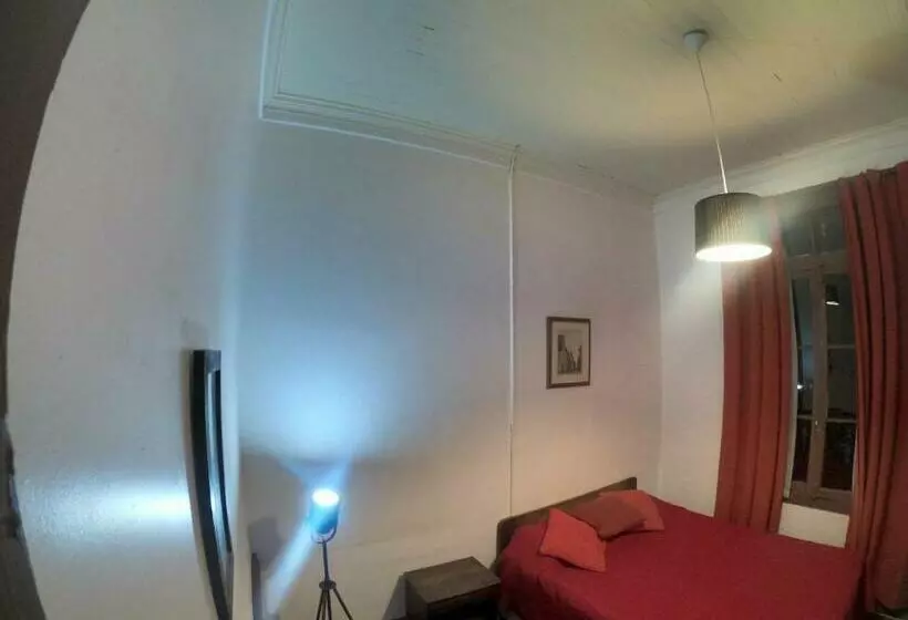 ペンション Hostal Tres Casas