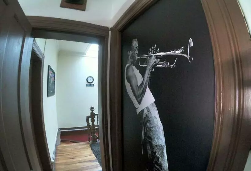 ペンション Hostal Tres Casas