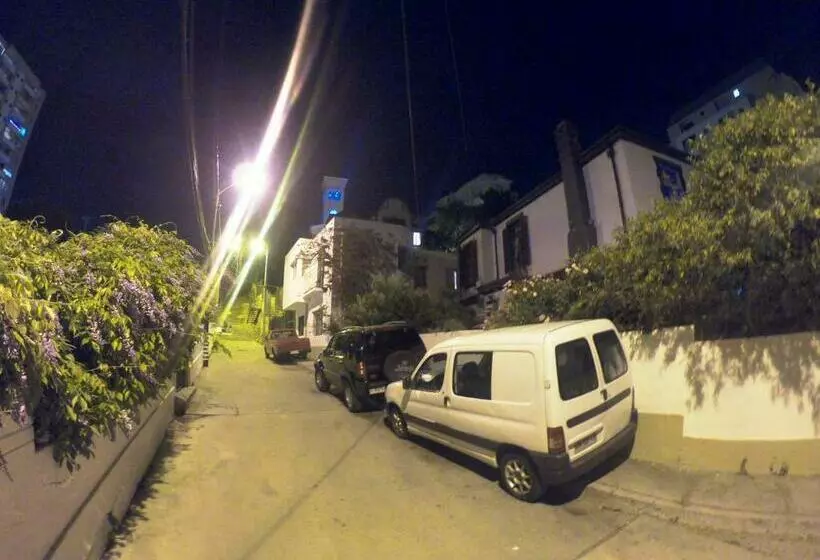 ペンション Hostal Tres Casas