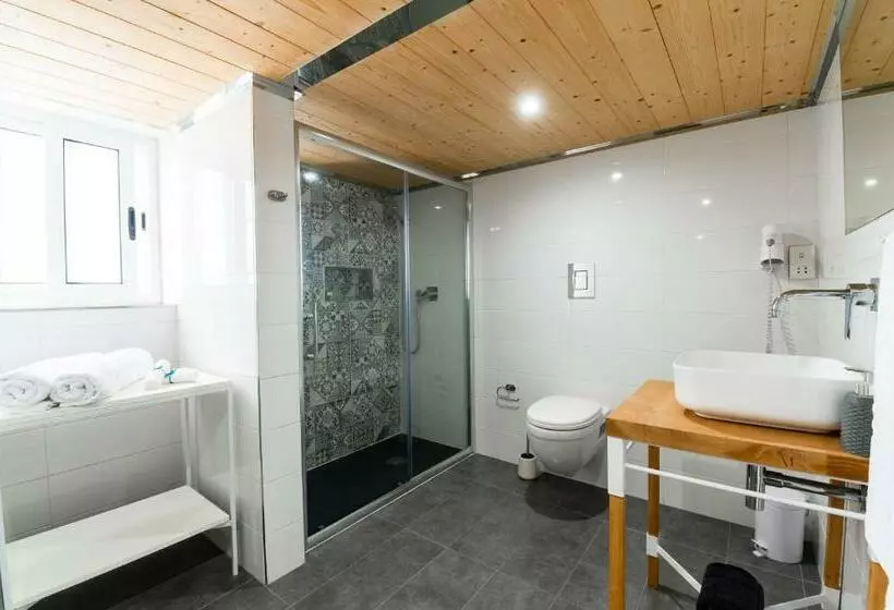 پانسیون Monreal Boutique Townhouse   R024rm6