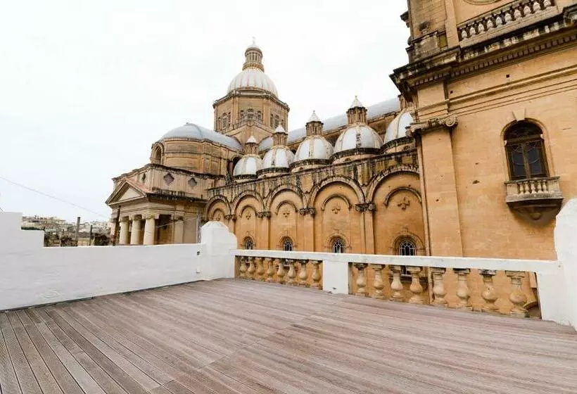 پانسیون Monreal Boutique Townhouse   R024rm6