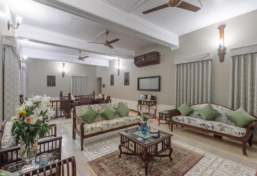 استراحتگاه Tree Of Life Darbargadh Dared