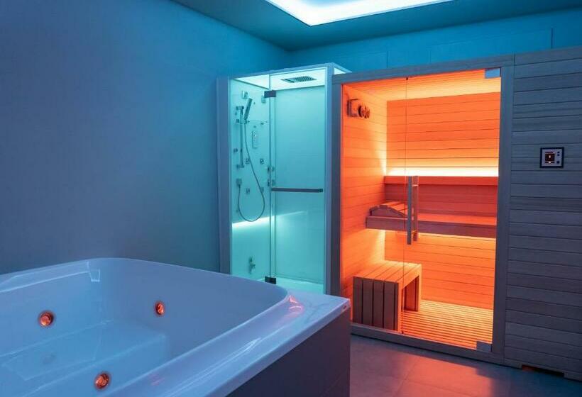 צימר Skyline Rooms & Suites