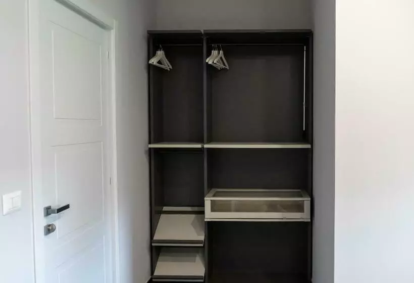 ベッドアンドブレックファースト Skyline Rooms & Suites