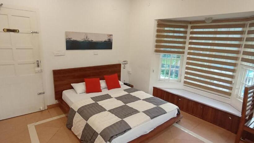 בית מלון כפרי Brooklands Avenue