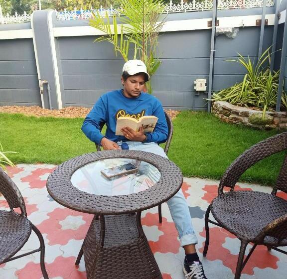 בית מלון כפרי Brooklands Avenue