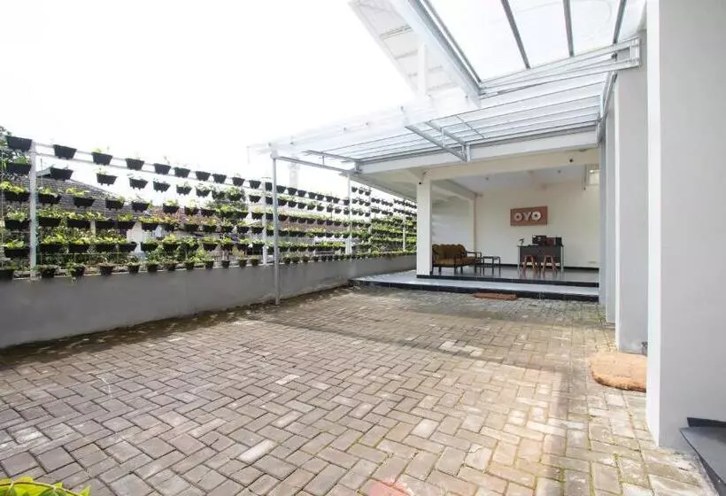 Hotel Cozy Residence Syariah Malang