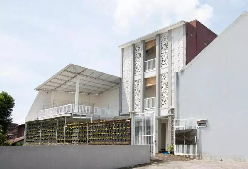 Hotel Cozy Residence Syariah Malang