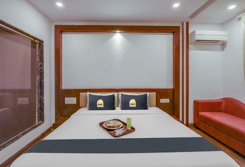 בית מלון כפרי Townhouse Oak 7 Spices