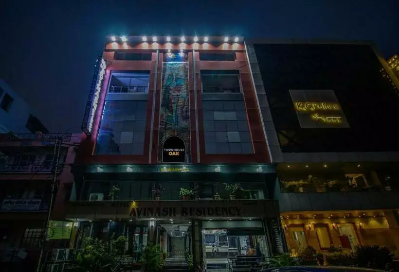 ホテル Townhouse Oak Avinash Residence