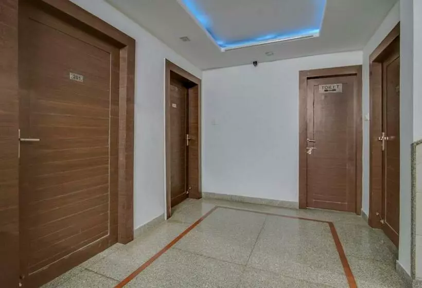ホテル Townhouse Oak Avinash Residence