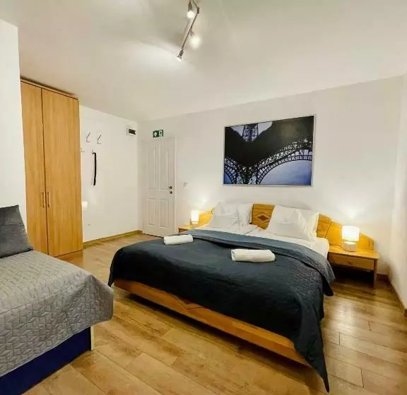 پانسیون Casa Benke Ház