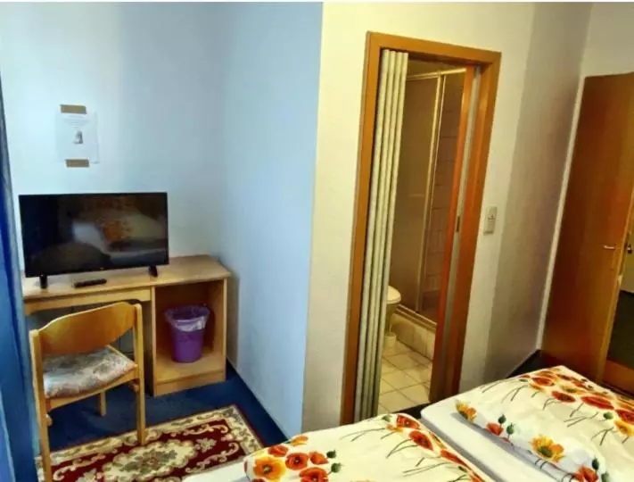 Majatalo Maccaroni Restaurants & Hotels