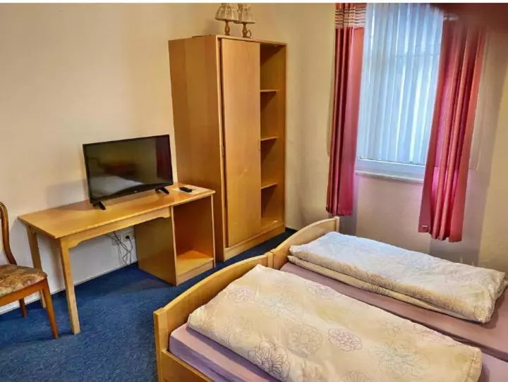 Majatalo Maccaroni Restaurants & Hotels