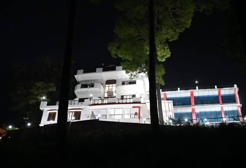 호텔 Ambience Hill Nainital