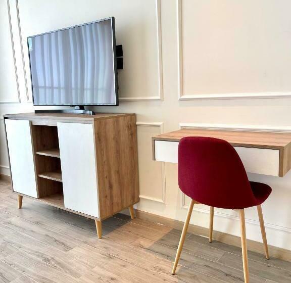 White House Condotel Phú Yên